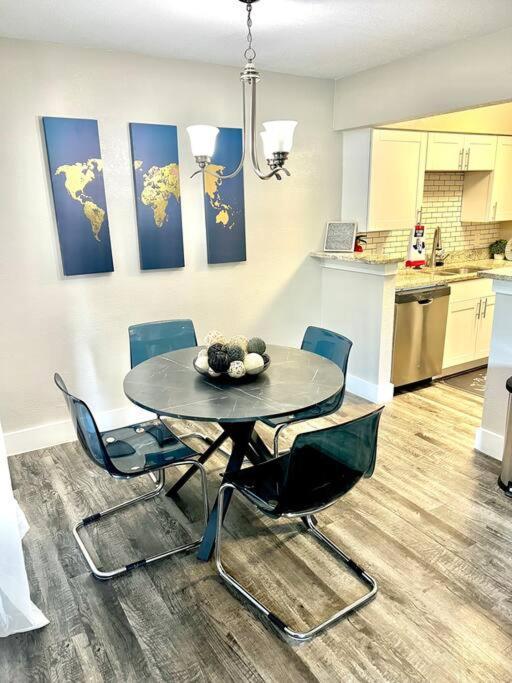 Lovely 2-Bedroom Condo Next To At&T Stadium Arlington Exterior foto